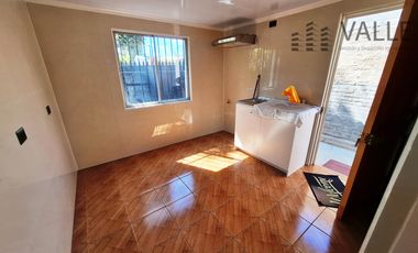 Casa en venta  en Avda Arturo Prat Machali