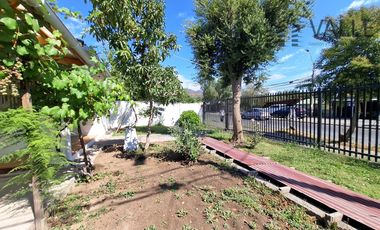 Casa en venta  en Avda Arturo Prat Machali