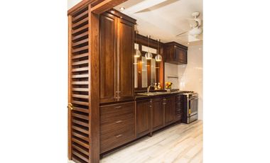 VENTA DE CASA EN BRISAS DEL GOLF REMODELADA