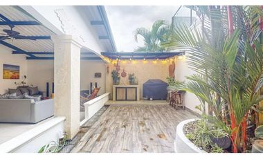 VENTA DE CASA EN BRISAS DEL GOLF REMODELADA