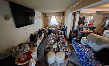 Amplia propiedad en Santa Juana.