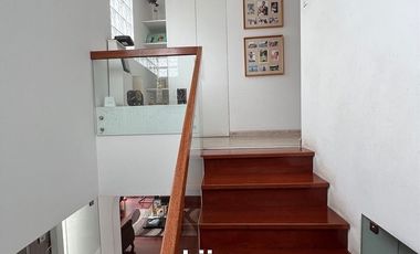 LINDA CASA EN VENTA CON 5 DORMITORIOS EN CHACARILLA
