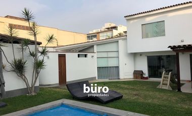 LINDA CASA EN VENTA CON 5 DORMITORIOS EN CHACARILLA