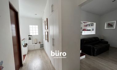 LINDA CASA EN VENTA CON 5 DORMITORIOS EN CHACARILLA
