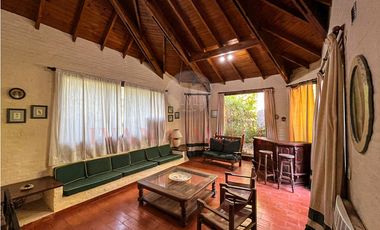 CASA EN VENTA EN CARILÓ, PINAMAR - MOLLE 926