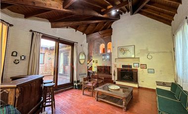 CASA EN VENTA EN CARILÓ, PINAMAR - MOLLE 926