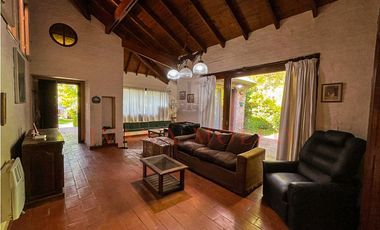 CASA EN VENTA EN CARILÓ, PINAMAR - MOLLE 926