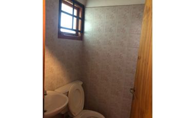 SE ALQUILA AMPLIO LOCAL FRENTE A LA GUARDIA DEL HOSPITAL EN EL BOLSON