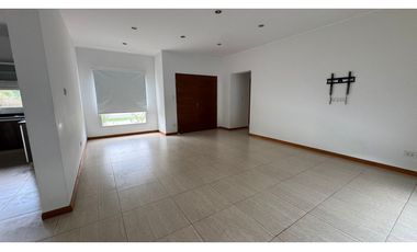 CASA EN VENTA B° SAN MATIAS FONDO A LA LAGUNA