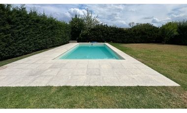 CASA EN VENTA B° SAN MATIAS FONDO A LA LAGUNA