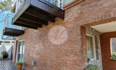 DUPLEX EN VENTA EN VILLA GESELL EXCELENTE UBICACIÓN -UNIDAD 4