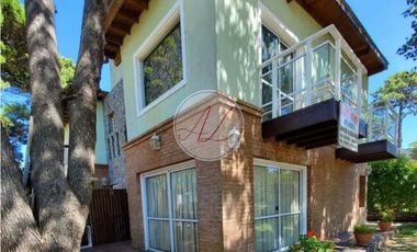 DUPLEX EN VENTA EN VILLA GESELL EXCELENTE UBICACIÓN -UNIDAD 4