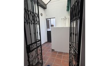 ALQUILER CASA EN GRAL. GUEMES AL 1.300