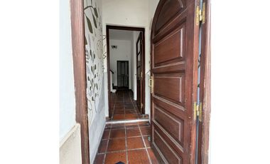 ALQUILER CASA EN GRAL. GUEMES AL 1.300