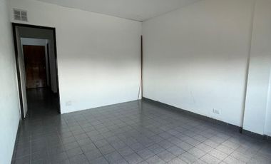Monoambiente en alquiler en Moron Centro