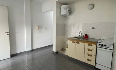 Monoambiente en alquiler en Moron Centro