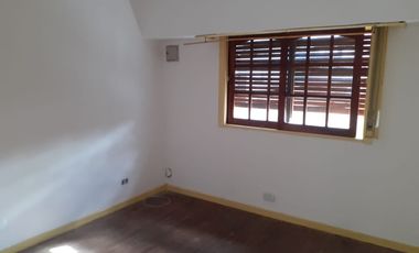 Casa PH en alquiler en Ramos Mejia Sur
