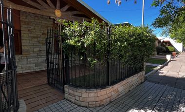 Casa en venta remodelada Barrio Unimev, San Rafael