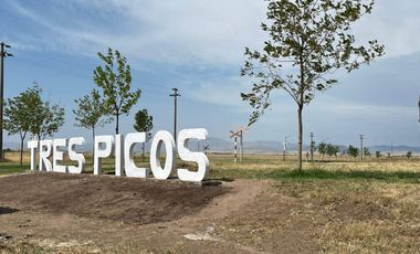 Casa en venta c/ cochera en Tres Picos