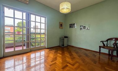 EN VENTA CASA 7 AMB EN SAAVEDRA - OPORTUNIDAD