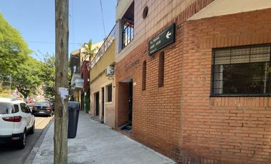 VENTA! EXCELENTE CASA EN SAAVEDRA 6 AMB , 3 DORMIT