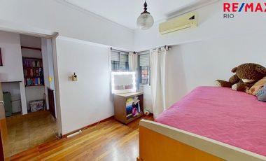 VENTA! EXCELENTE CASA EN SAAVEDRA 6 AMB , 3 DORMIT