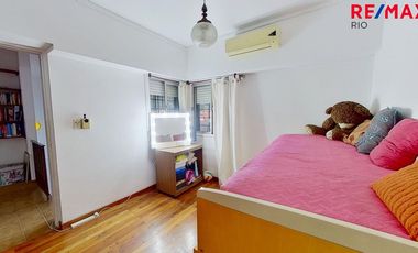 VENTA! EXCELENTE CASA EN SAAVEDRA 6 AMB , 3 DORMIT