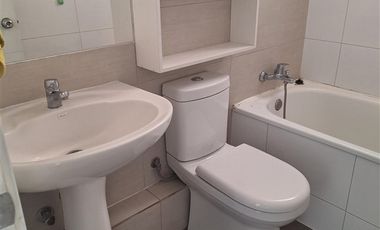 Departamento en Arriendo en Frente al metro cerro blanco