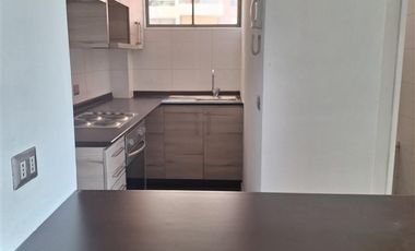 Departamento en Arriendo en Frente al metro cerro blanco