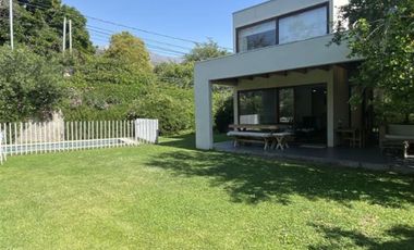 Casa en Venta en Alvaro Casanva 690