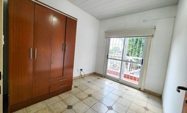VENTA DUPLEX 4 AMB CENTRO DE MORENO