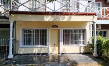 VENTA DUPLEX 4 AMB CENTRO DE MORENO