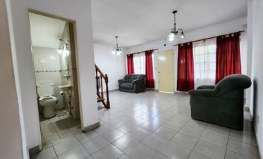 VENTA DUPLEX 4 AMB CENTRO DE MORENO