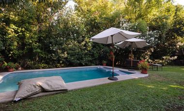 Casa en Venta en Plaza El Bosque/ Jorge Matte Gormaz