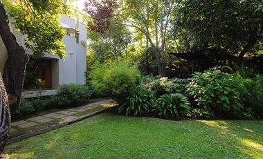 Casa en Venta en Plaza El Bosque/ Jorge Matte Gormaz