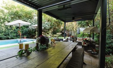 Casa en Venta en Plaza El Bosque/ Jorge Matte Gormaz