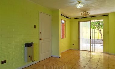 Casa en Venta en Venta Casa 4D 3B 2Est 1Bod, Beira Oriente, Puente Alto