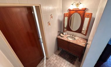 Casa exclusiva con bajada al río en Country Ubajay