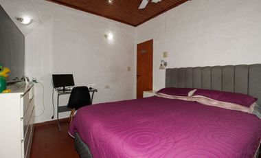 casa venta en Carapachay 5 amb. PERMUTA