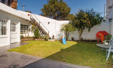 casa venta en Carapachay 5 amb. PERMUTA