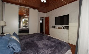 casa venta en Carapachay 5 amb. PERMUTA