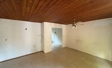 VENTA CASA 4 AMBIENTES DEL VISO MONTECARLO