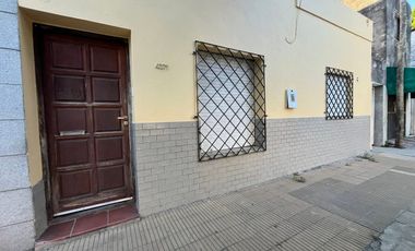 CASA A LA VENTA EN B. BARRANQUITAS 2 DORMITORIOS