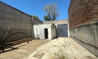 GALPÓN SEMICUBIERTO OFICINA BAÑO LANÚS OESTE