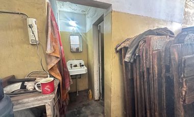 GALPÓN SEMICUBIERTO OFICINA BAÑO LANÚS OESTE