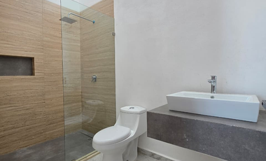 RESIDENCIA EN COTO PRIVADO, ALBERCA, 4 RECÁMARAS, 6.5 BAÑOS, COCHERA 3 AUTOS