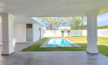RESIDENCIA EN COTO PRIVADO, ALBERCA, 4 RECÁMARAS, 6.5 BAÑOS, COCHERA 3 AUTOS
