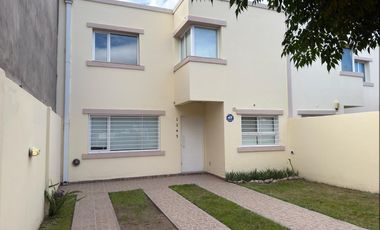 Hermoso Dúplex de 3 Dormitorios | B° Las Viñas | Cipolletti