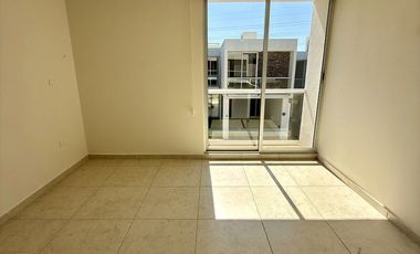 Casa de 4 habitaciones en venta, a unos pasos de Cto. Presidentes / USBI