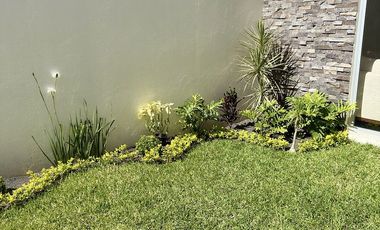 Casa de 4 habitaciones en venta, a unos pasos de Cto. Presidentes / USBI